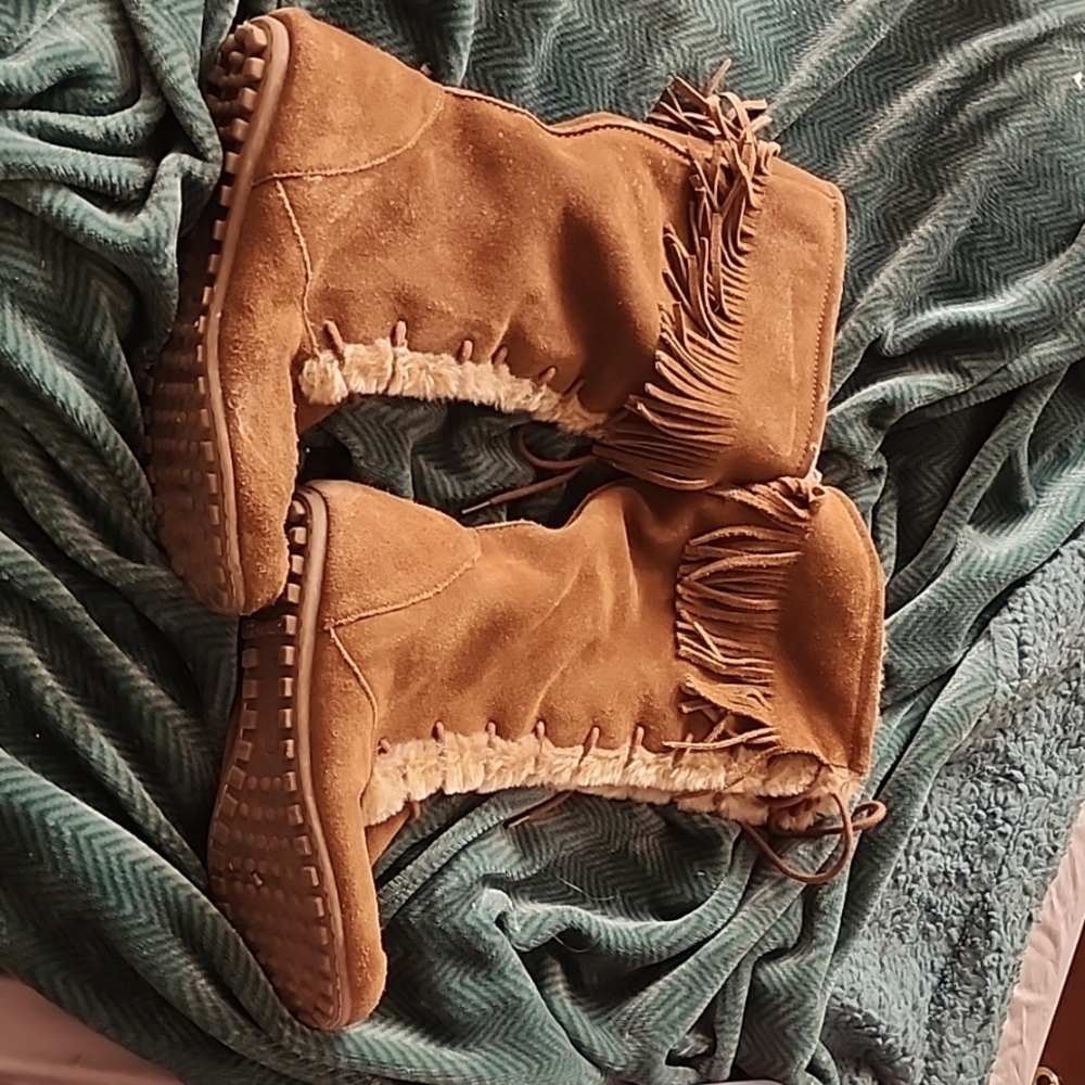 Minnetonka tall Tan suede fur lined moccasins